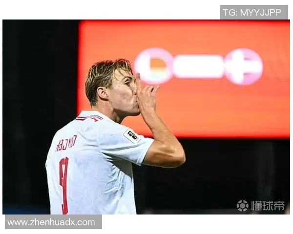 丹麦足球队最帅球星风采展示引领球场魅力和激情的时刻