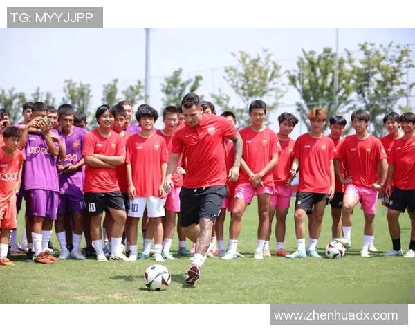 帅气足球球星聚首合影展现运动魅力与拼搏精神的完美碰撞