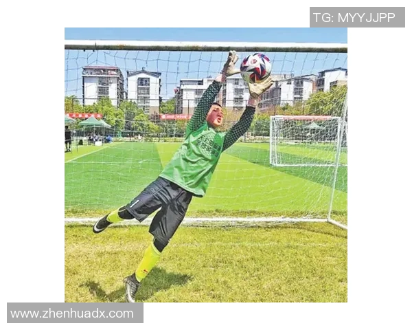 足球巨星头像展现经典瞬间动作诠释绿茵赛场无尽激情风采